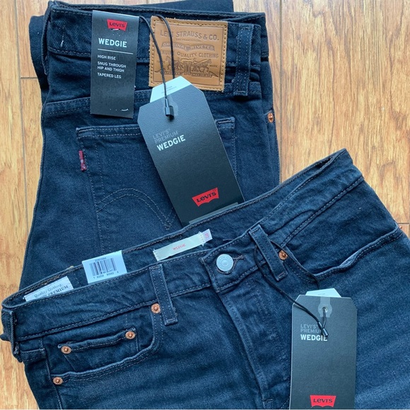 LEVI’s - WEDGIE ICON FIT ANKLE WOMEN'S JEANS, size 29 (Medium Wash) - Picture 4 of 4